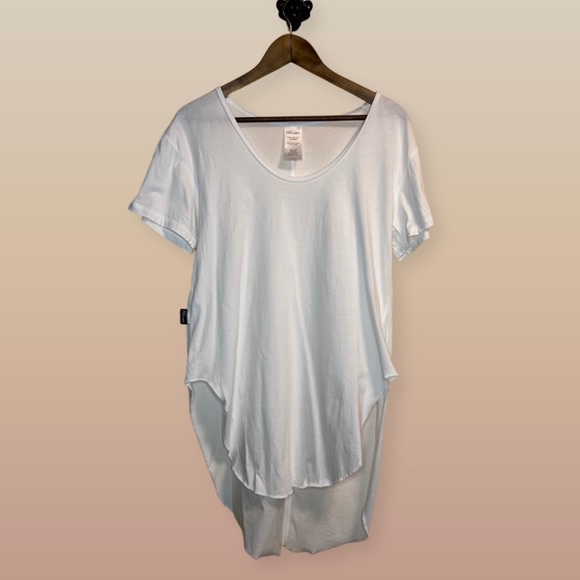 Free Label Jaimee T-Shirt - Picture 1 of 5